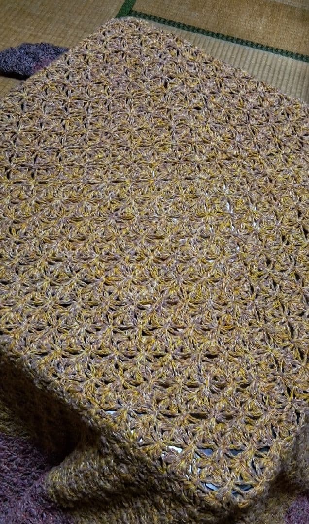 ハンドメイド　手編み　マルチカラー こたつ布団 編み物