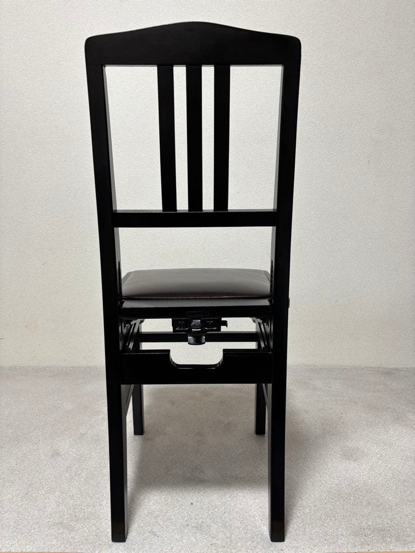 値引きしました。kawai トムソン椅子