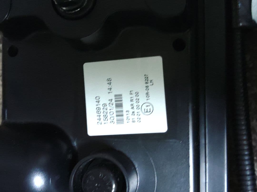 新型UDクオン大型トラックLEDテールランプ 新品