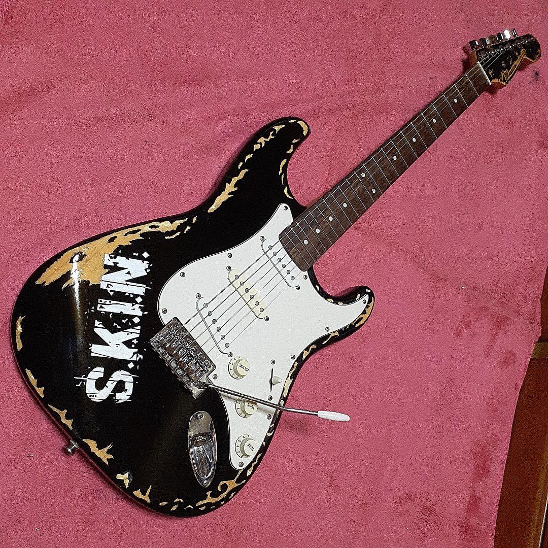 【良・美品】SKINペイントSUGIZOモデル。ST。アーム・ソフトケース付