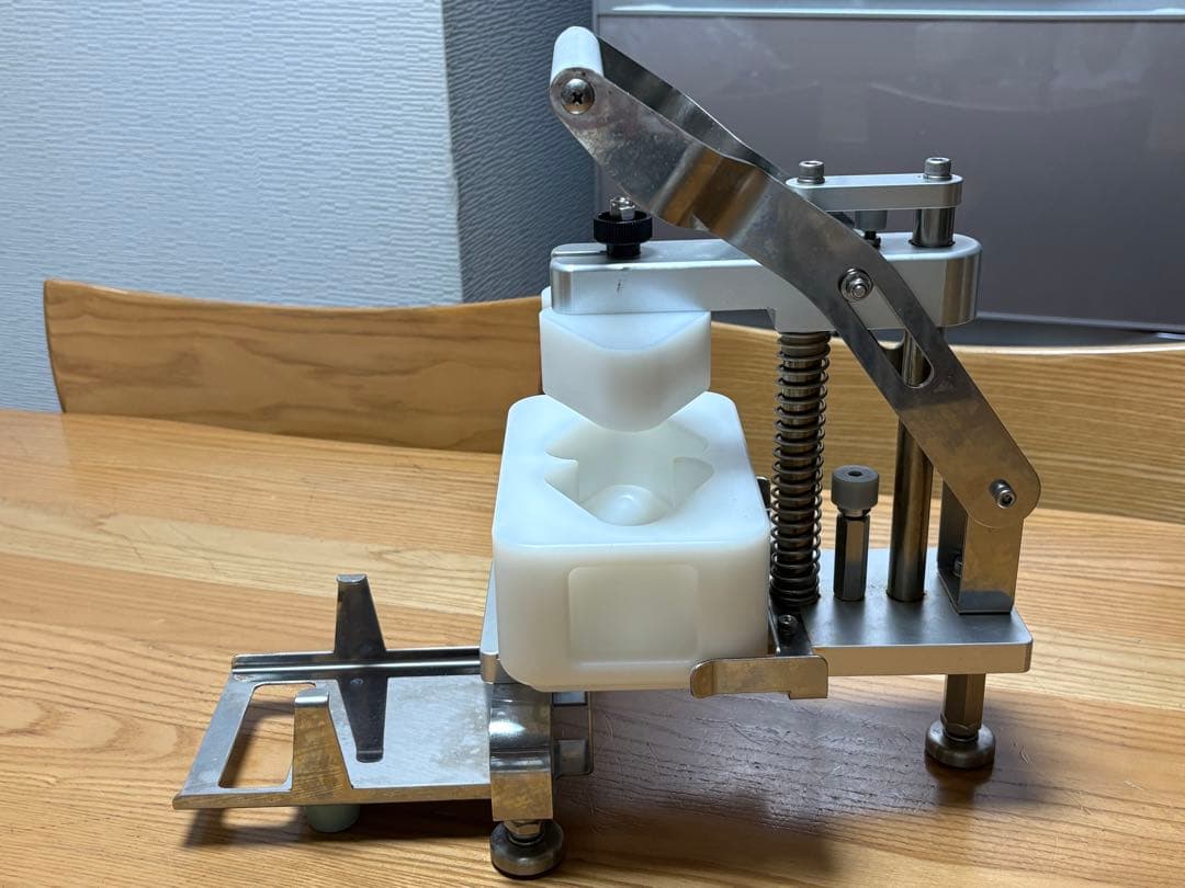 Fujiseiki 不二精機　業務用 おにぎり機　にぎるくん　CHS 入手困難