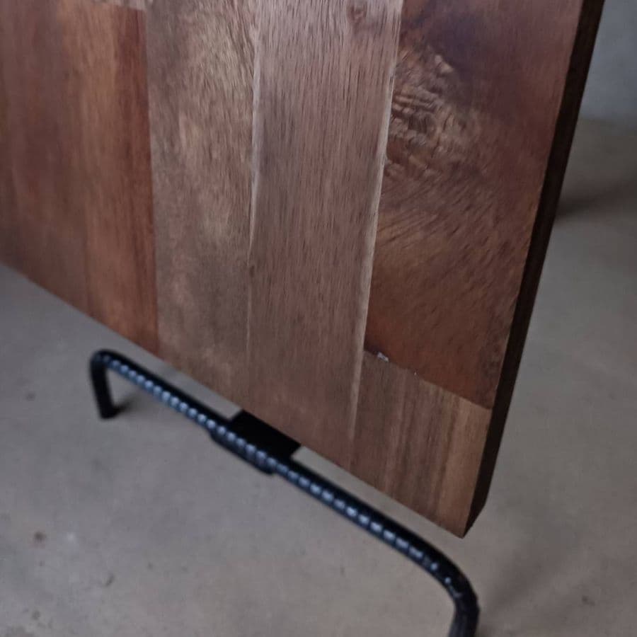 ゆらゆら揺れるモダン木製ウェルカムボード 大型 ブラウン