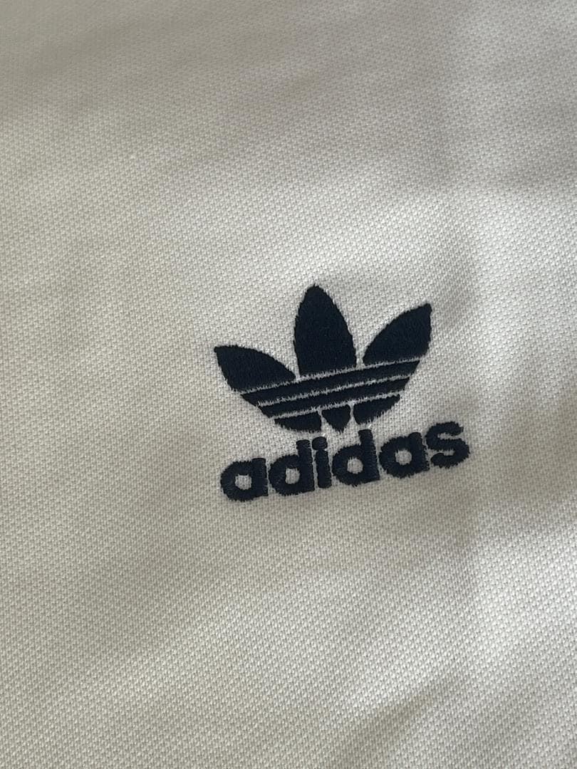 ［新品］adidas アディダスオリジナルストラックジャケットLベージュ男女兼用