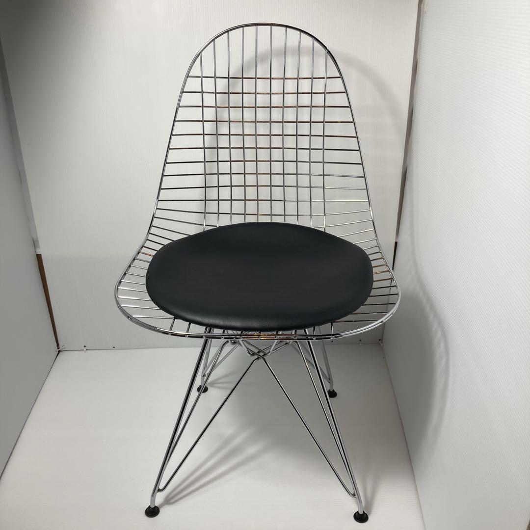 イームズ　ワイヤーチェア　リプロダクト　ミッドセンチュリー　ダイニングチェア