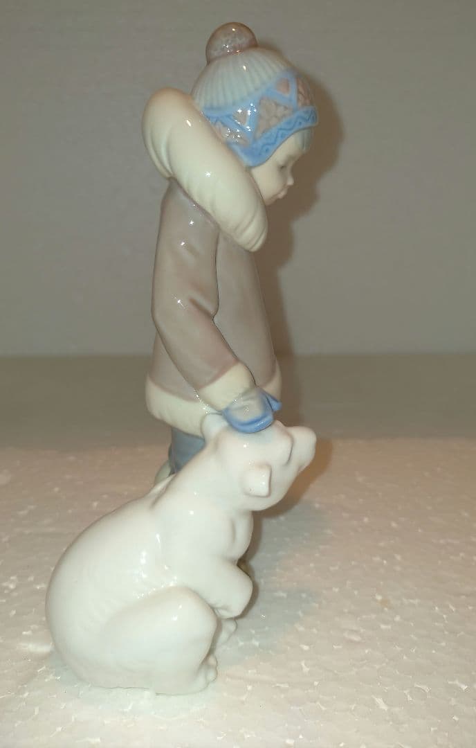 リヤドロ 　エスキモーライダース、エスキモーの少年と小熊、小熊とエスキモー3体