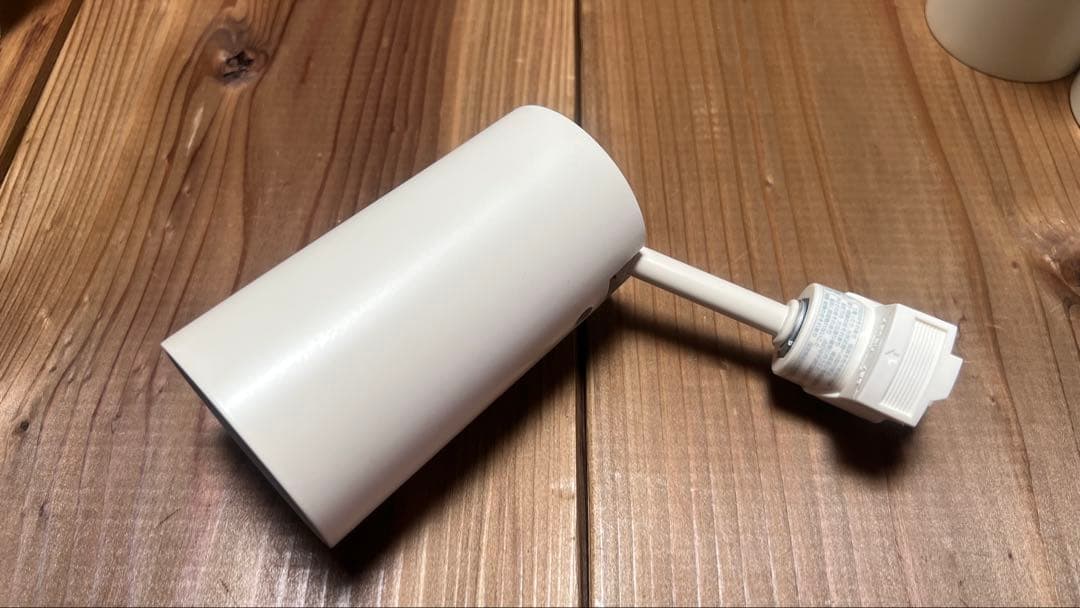 LEDスポットライト　13年製　８個セット