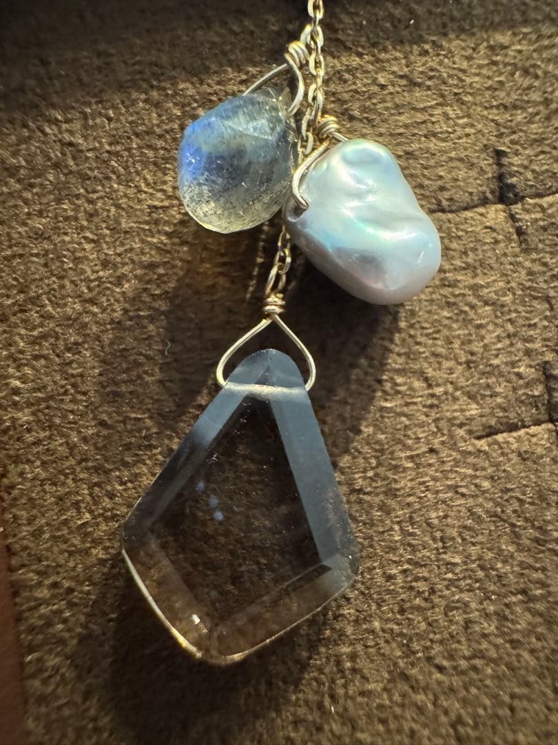 美品　agete アガット　ピアスチャーム　K10 ラブラドライト