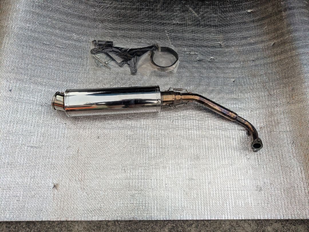 【テンテン】アクシスz　8bj-sej-6j　realizeマフラー