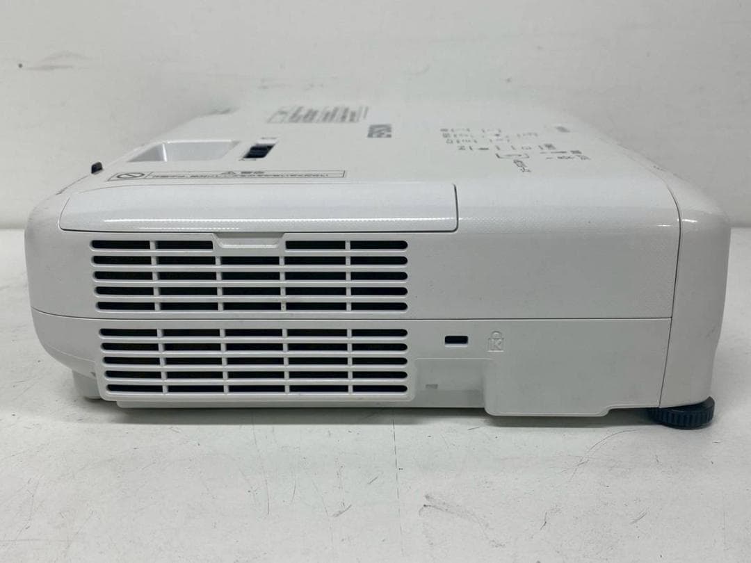 【完動品】EPSON エプソン プロジェクター EB-S04