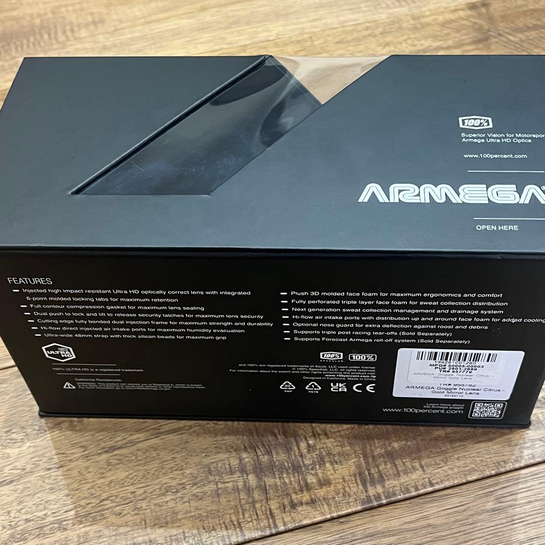 100% ゴーグル ARMEGAアルメガ　保護フィルムおまけ付き