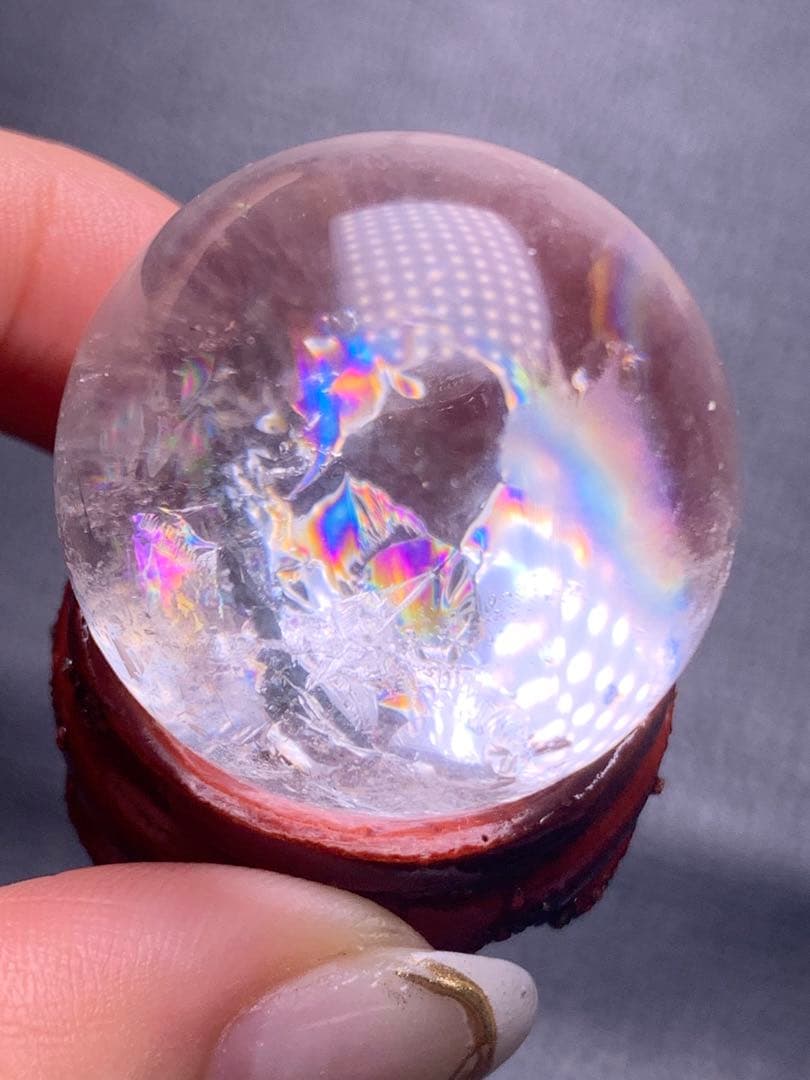 0709143  天然水晶虹入り✨丸玉台付29ミリ