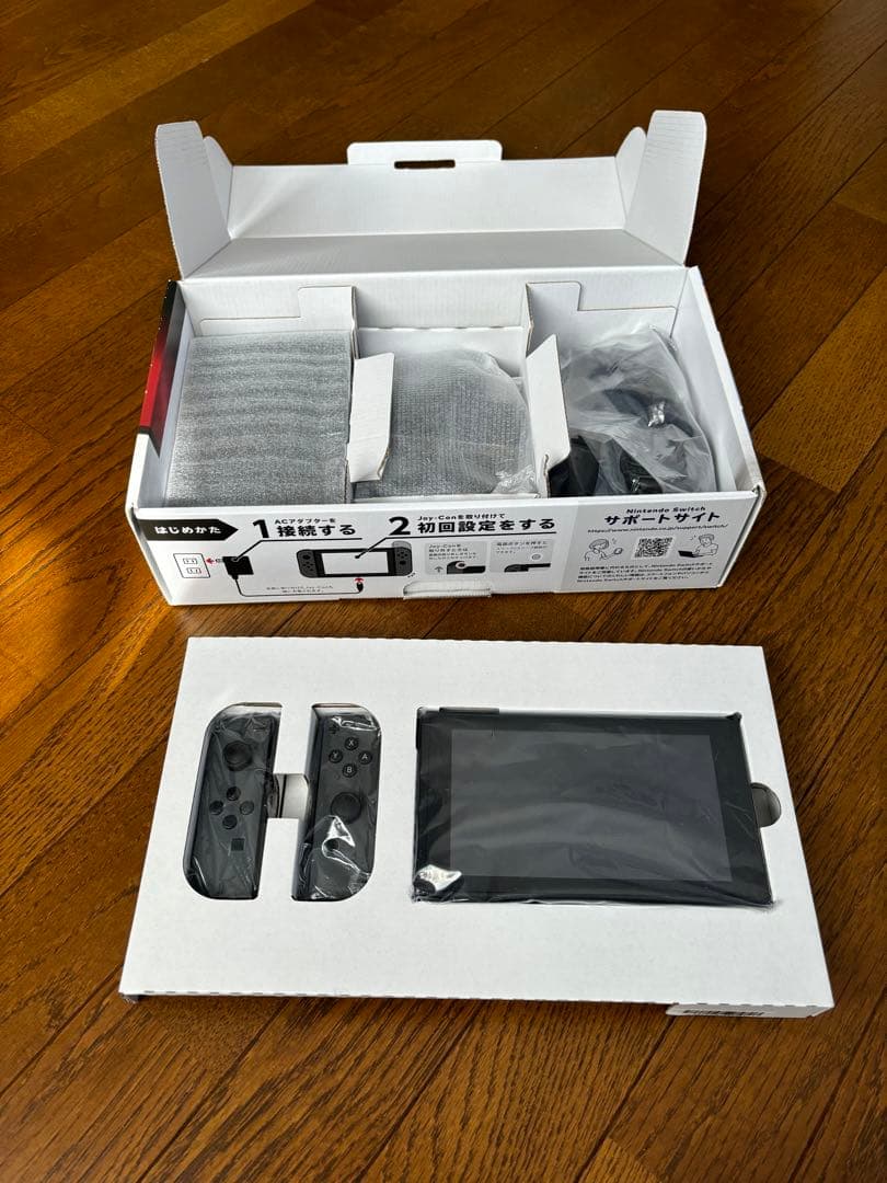 Nintendo Switch 本体 グレー/ホワイト