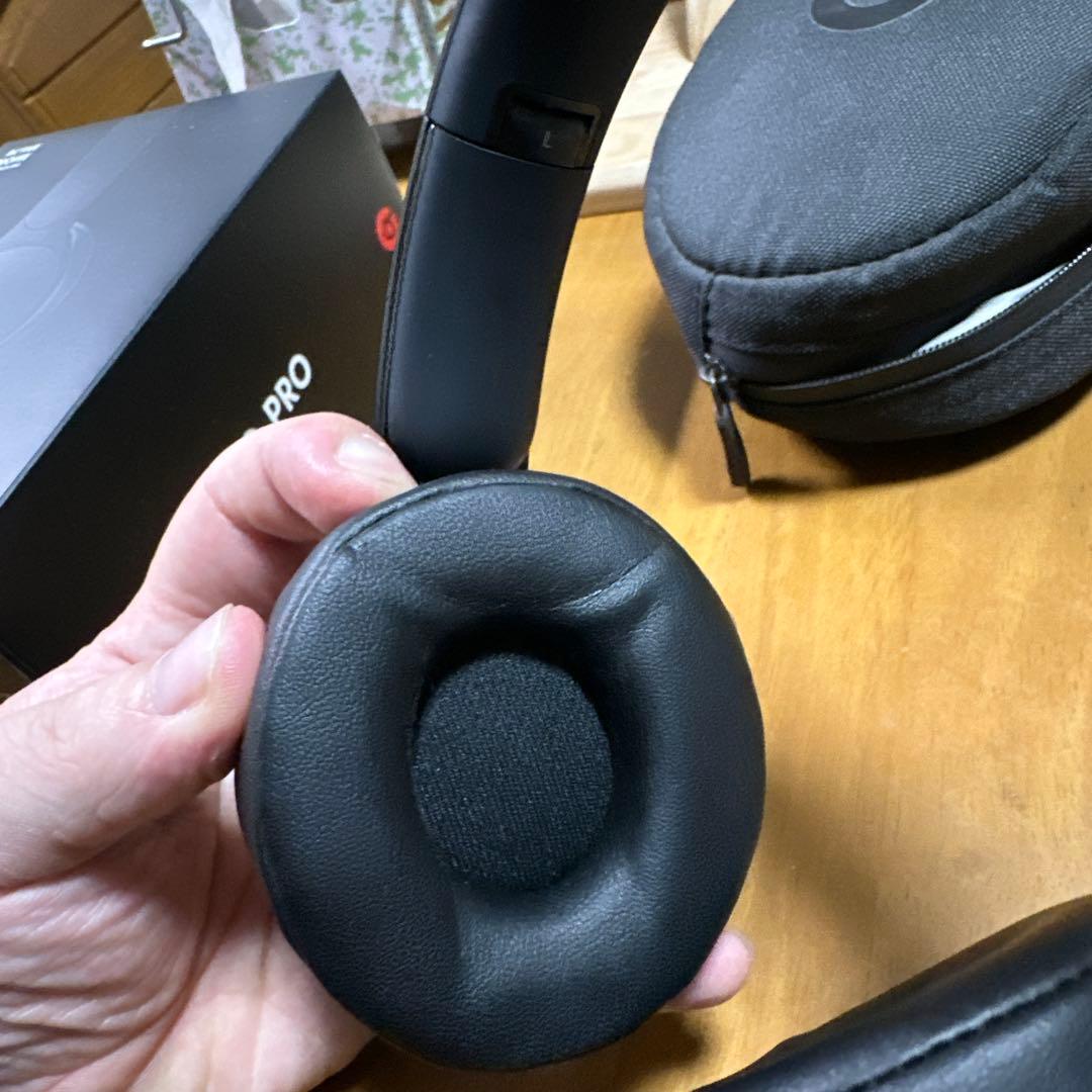 最終値下げ【美品】Beats SOLO PRO ワイヤレスヘッドホン ブラック