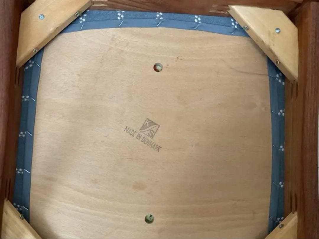 Henning Kjaernulf model26 チェア ミナペルホネン