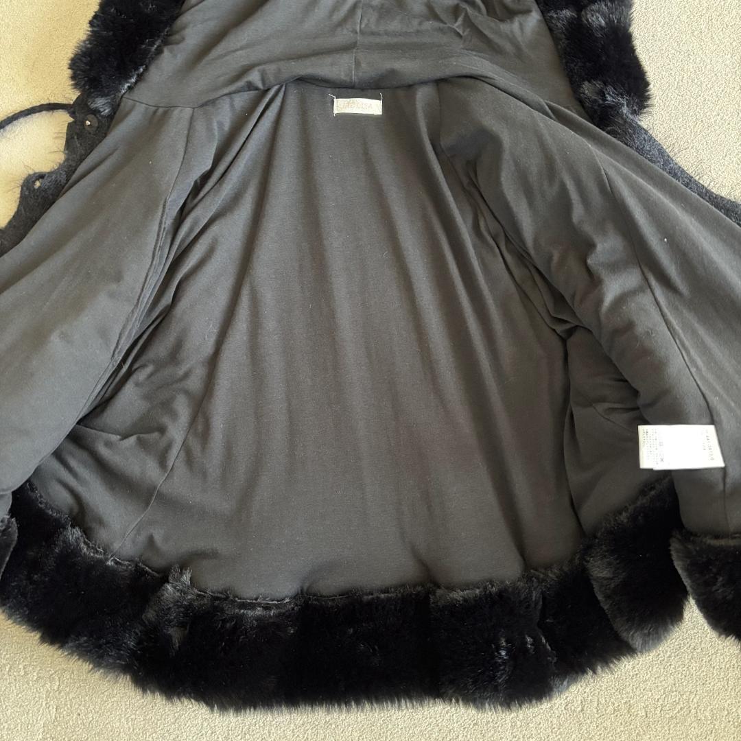 LIZLISA　リズリサ　ポンポンリボンニットファーポンチョ　ブラック　ビジュー