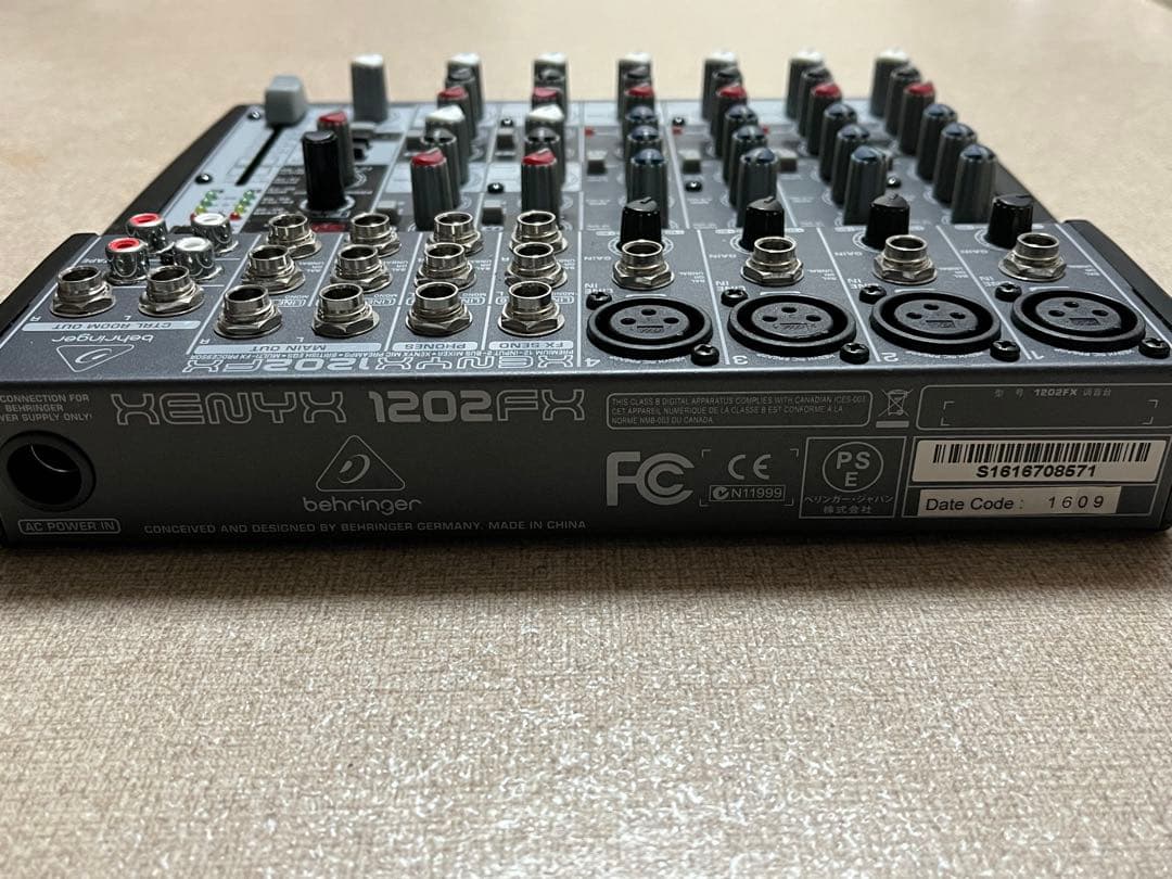 BEHRINGER XENYX1202 ベリンガー アナログミキサー
