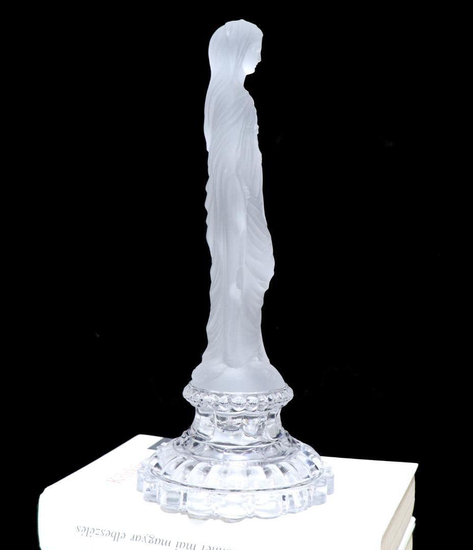 オールド・バカラ 極稀少1880年頃 蛇を踏みつけるマリア像 26cm フロスト