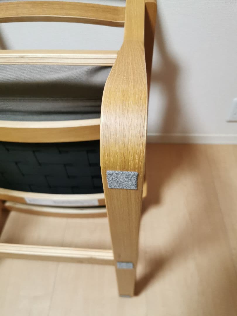 無印良品(MUJI) リビングでもダイニングでもつかえるソファチェア・オーク材①