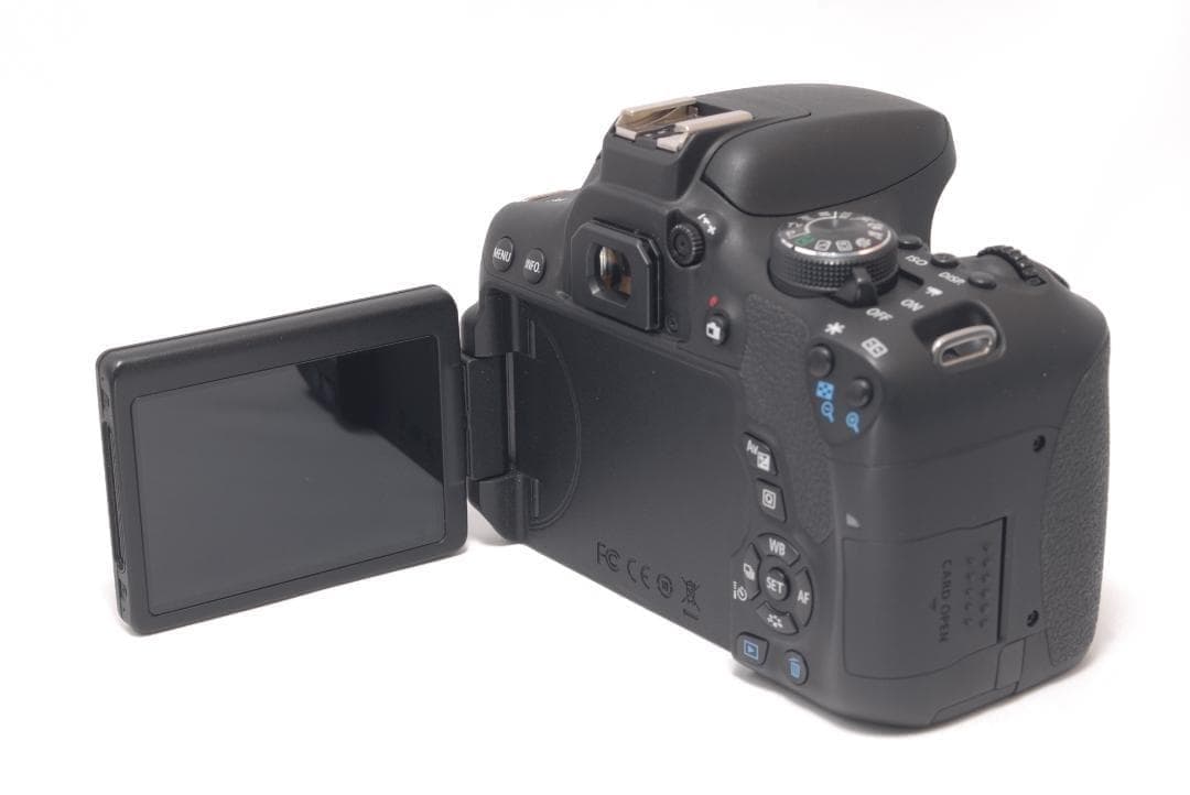 ⭐️遠くも近くもキレイ⭐️Canon Kiss X8i キャノン　デジタル一眼