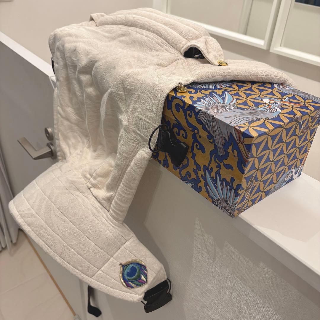 アーティポッペ　抱っこ紐 キナリ色