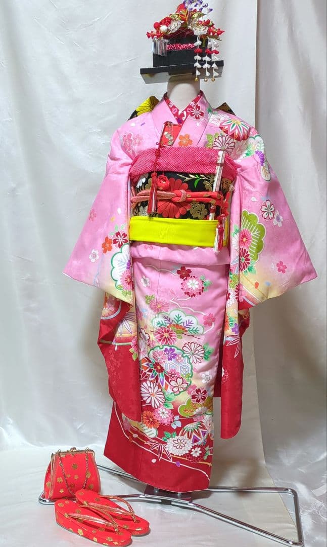 七五三　７歳用　ピンク着物コーディネート一式　簪セット付き　美品