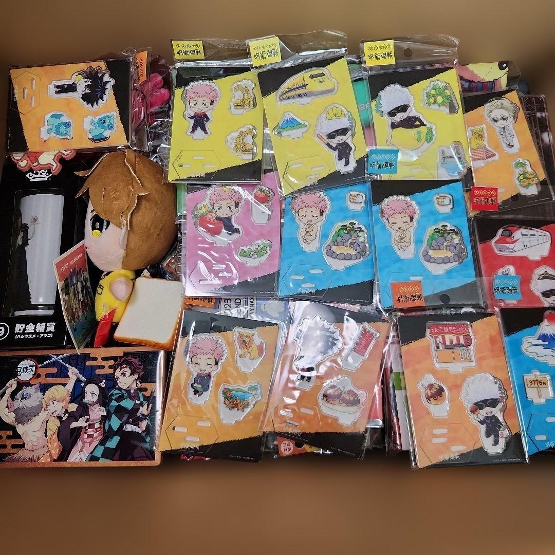 ノンジャンル　アニメグッズ　まとめ売り 550個程度