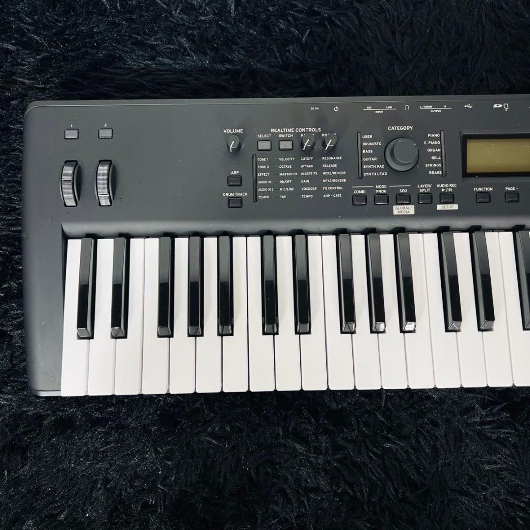 コルグ KROSS2-61 シンセサイザー 61鍵盤 音楽制作 専用ケース付き