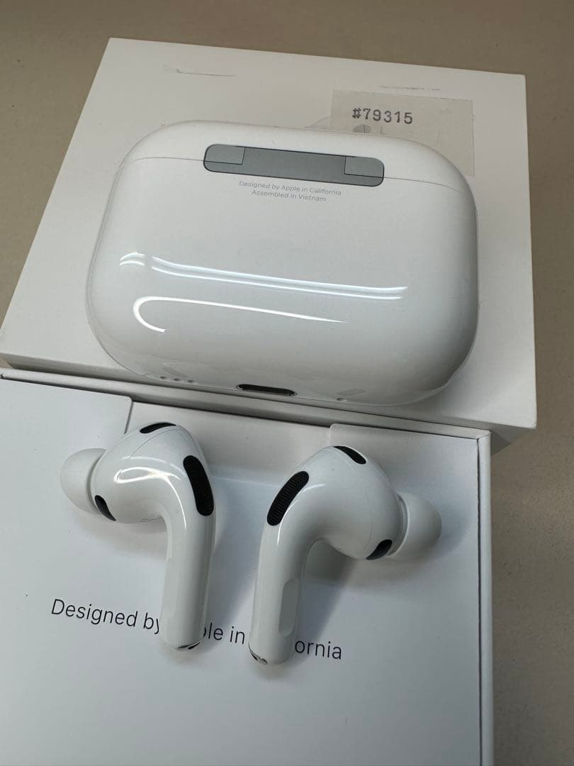 【極美品】AirPods Pro 3 MFHP4J/A V21CD