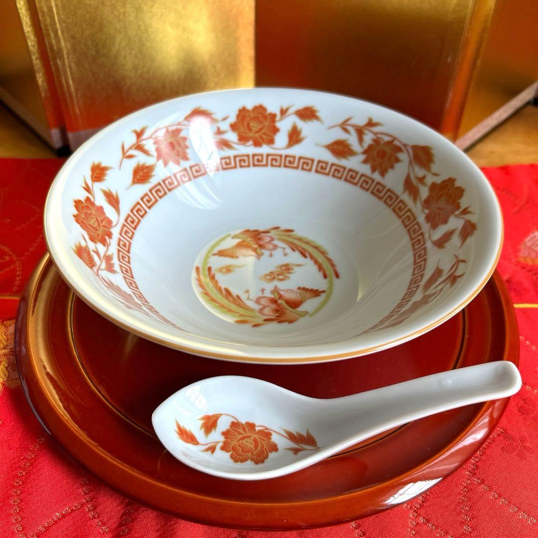 【未使用品】ナルミ　鳴海　中華皿セット　鳳凰　レンゲ付ラーメン鉢・八角皿4客