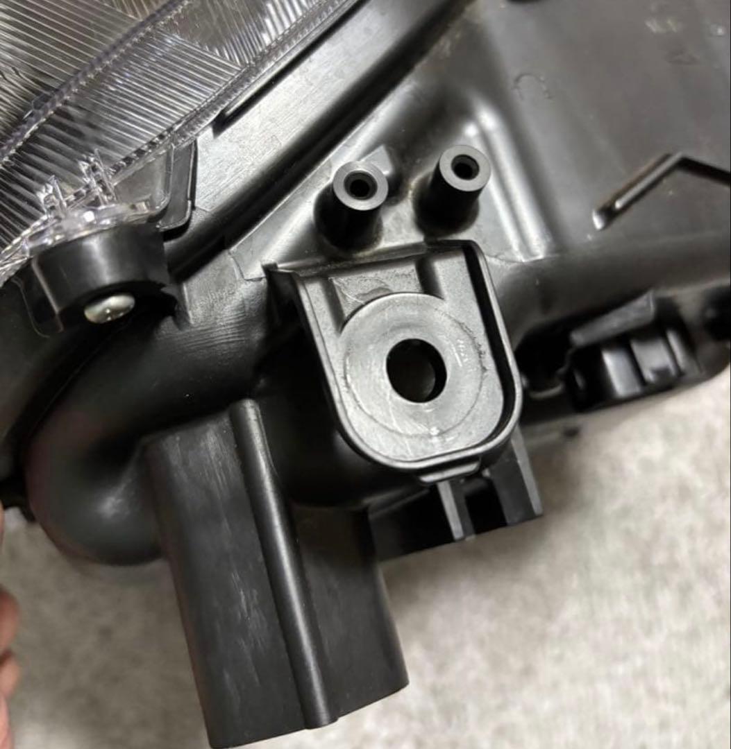 DAIHATSU TAFT 純正グリル、ヘッドライト