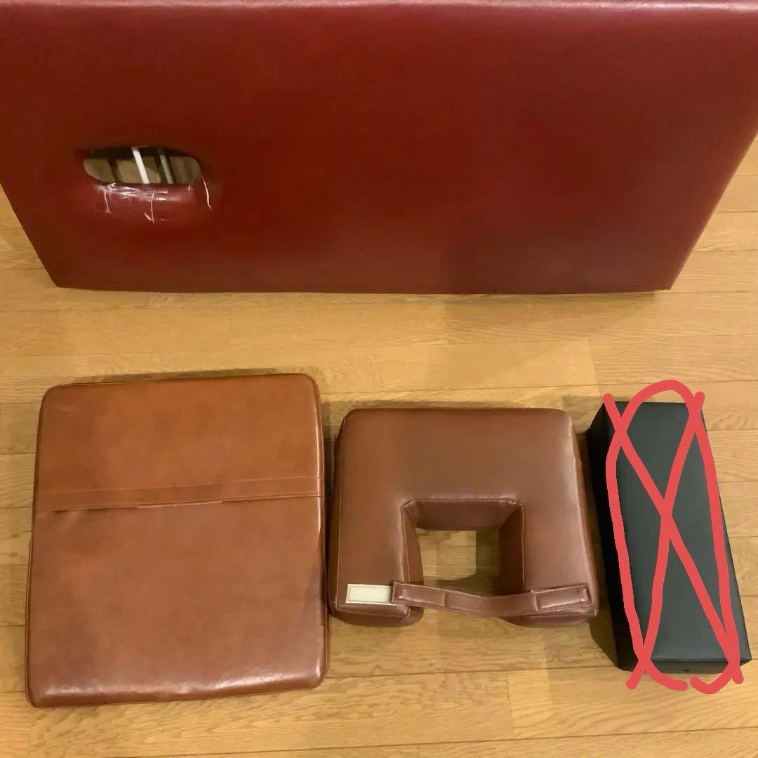 折りたたみ式施術ベッド　ヘッドなど小物2点付き