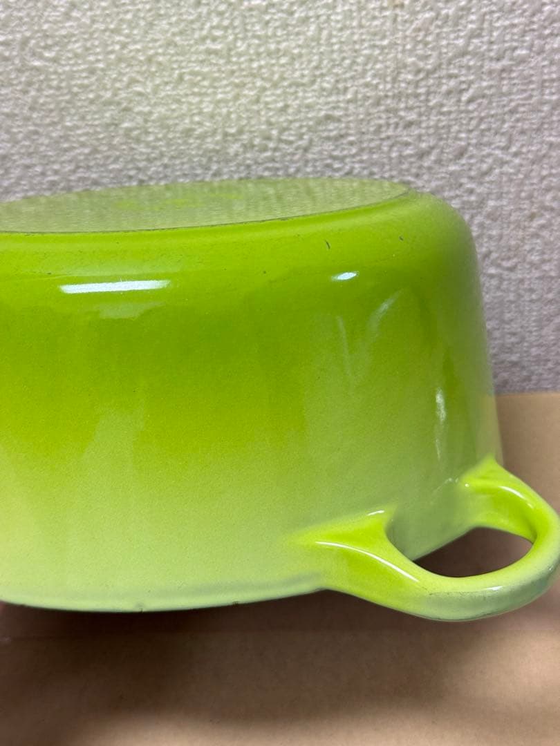Le Creuset 両手鍋 18cm ル・クルーゼ　キウイ