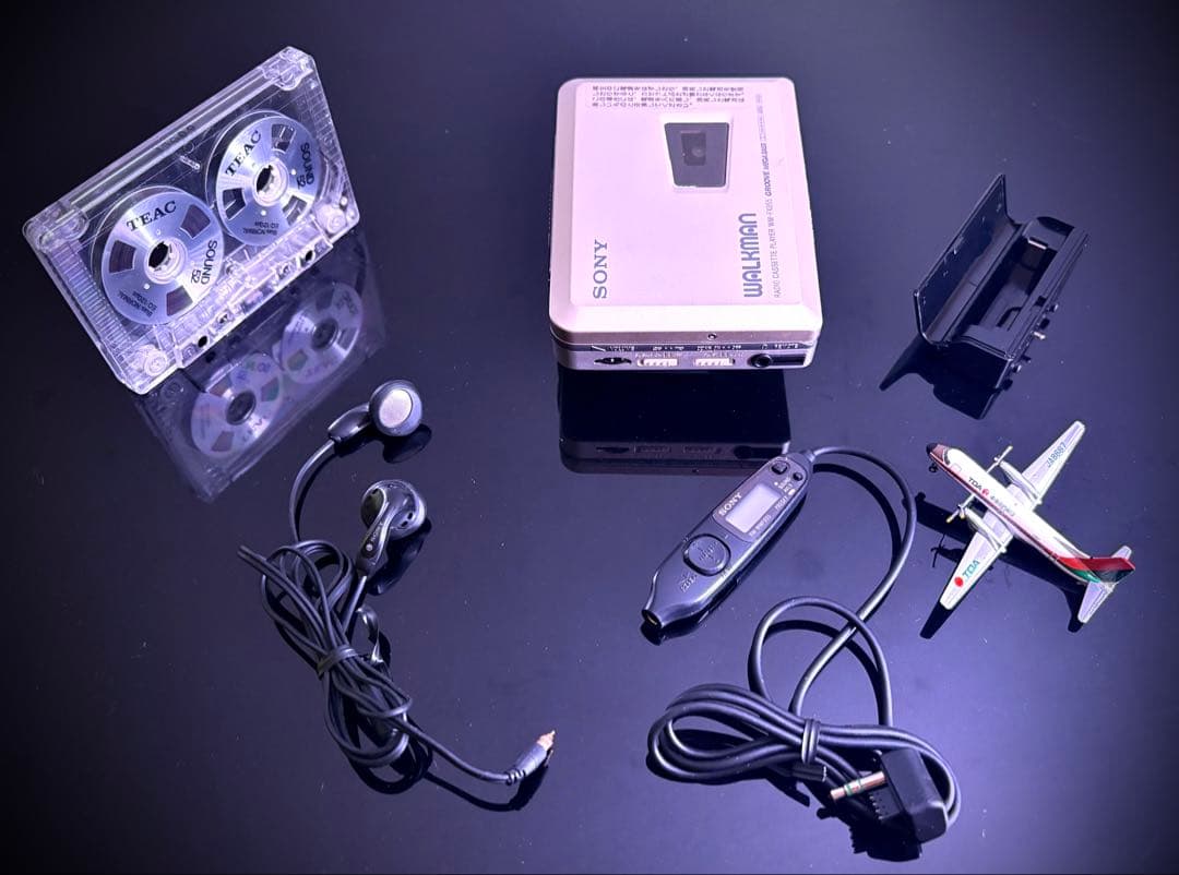 カセットウォークマンSONY WM-FX855 銀「整備済み、完動美品」