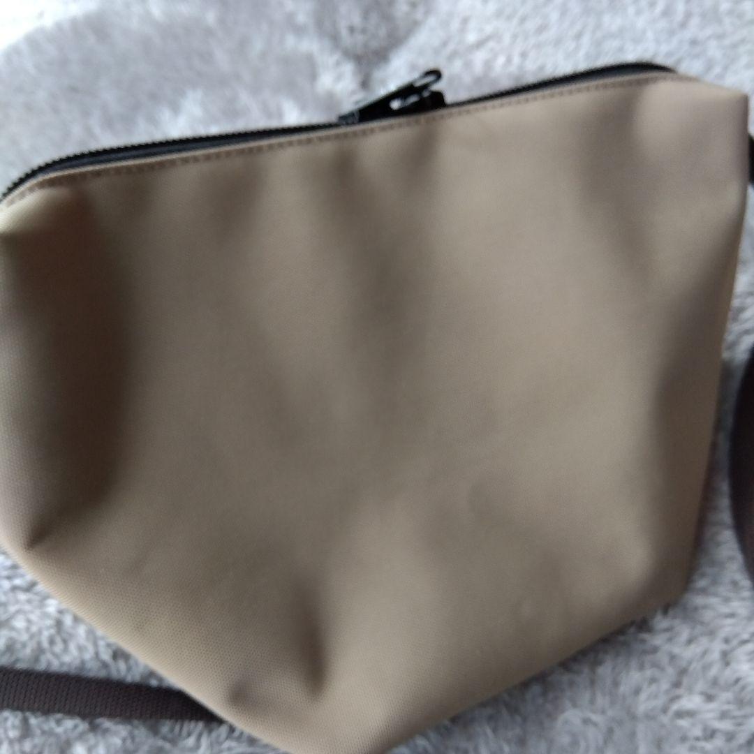 エルベシャプリエ　 ベージュ　ショルダーバッグ　美品Sサイズ