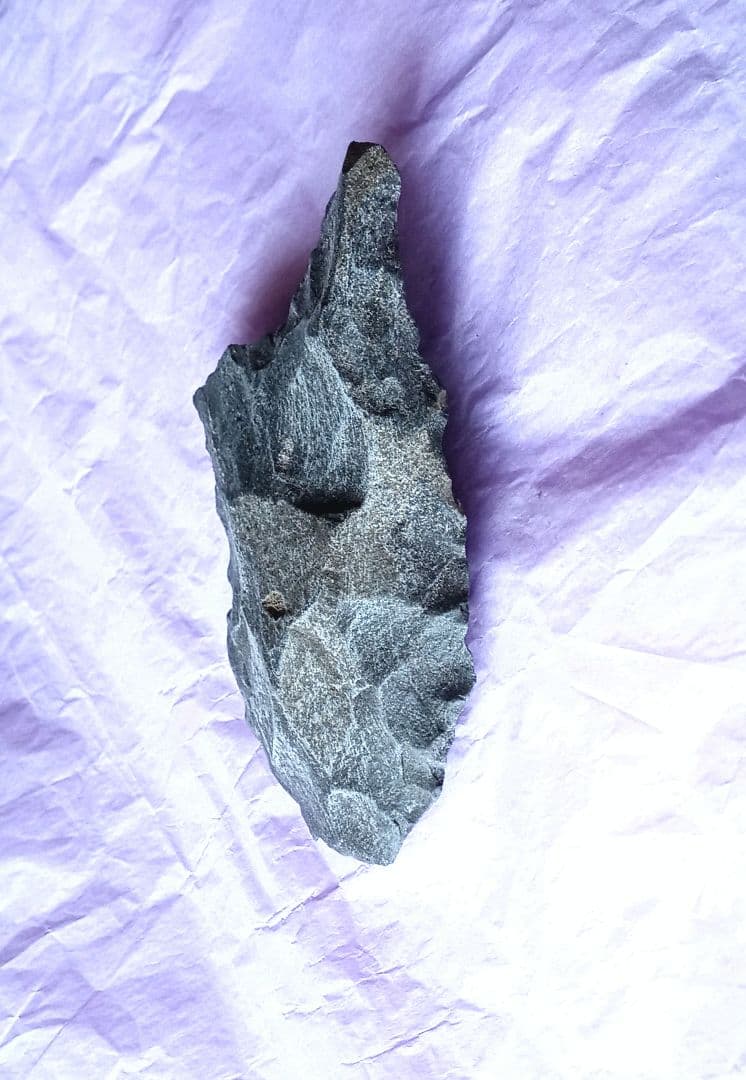 原始人 古い 石器 握槌 サヌカイト 模写