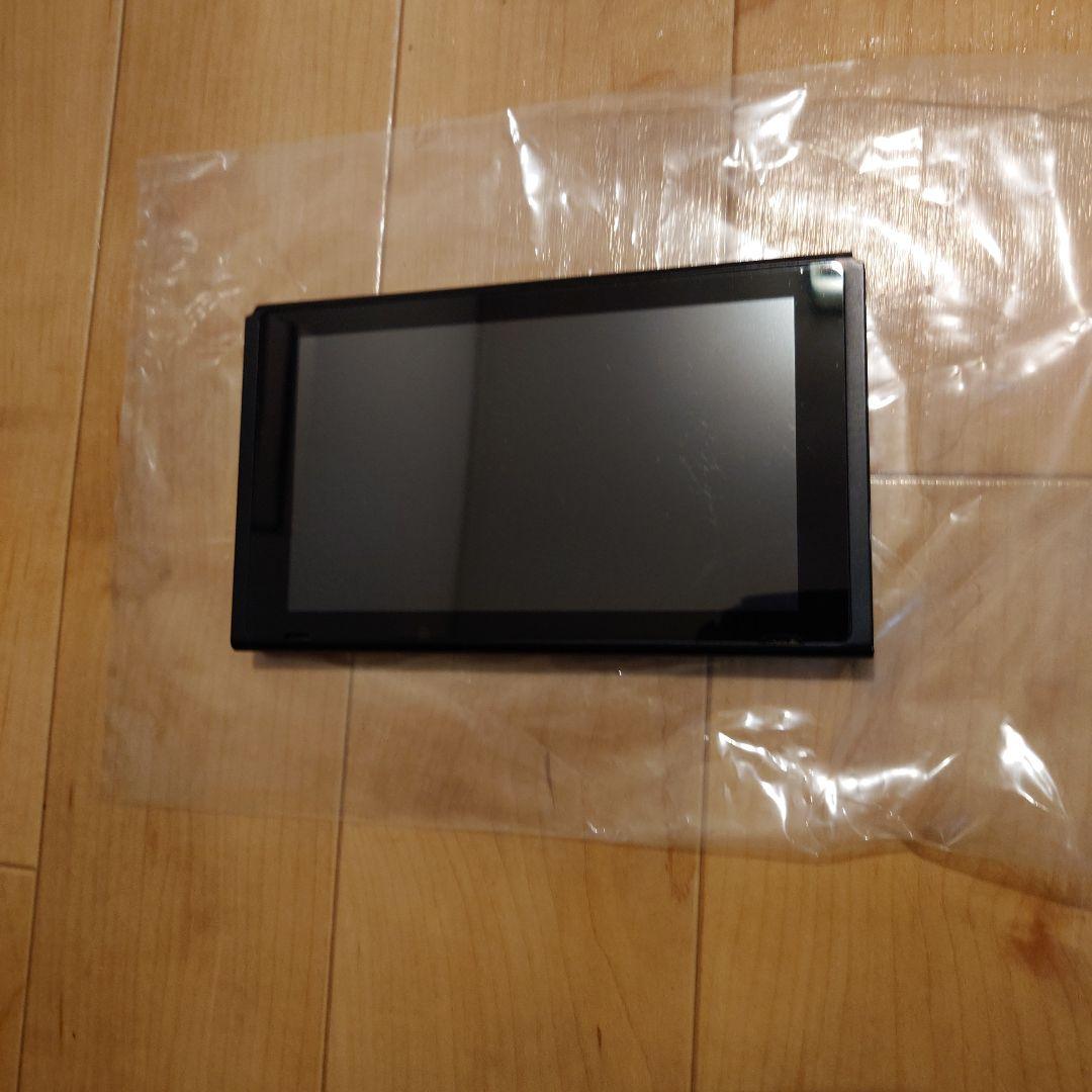 Nintendo Switch 本体 のみ（Joy-Conなし）