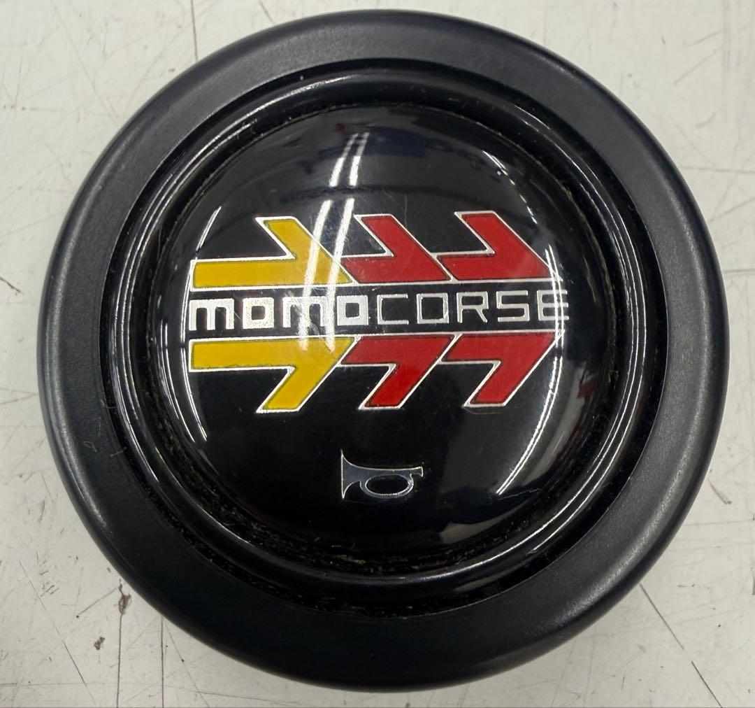 MOMO ステアリング　ホーンボタン付　TYP V35