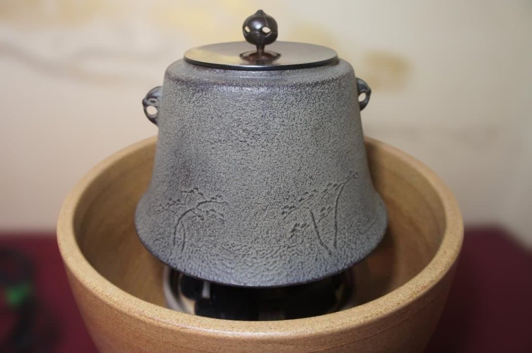 ☆ 野々田 伊羅保風炉型電熱器(道安型) 在銘富士釜 釜鐶他送料込み