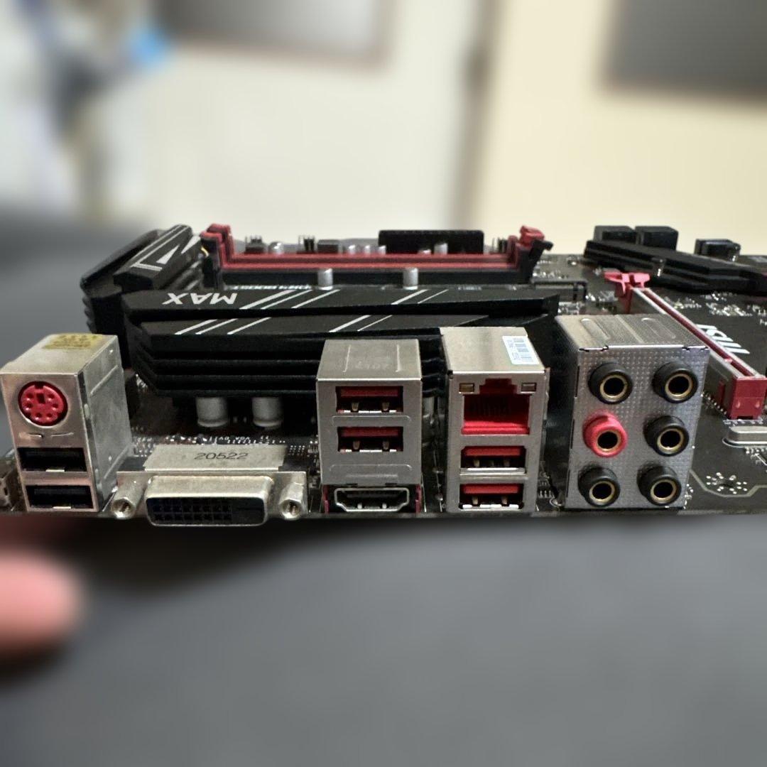 m*価様 チ*ン様 MSI B450 GAMINGPLUS マザーボードとRyz