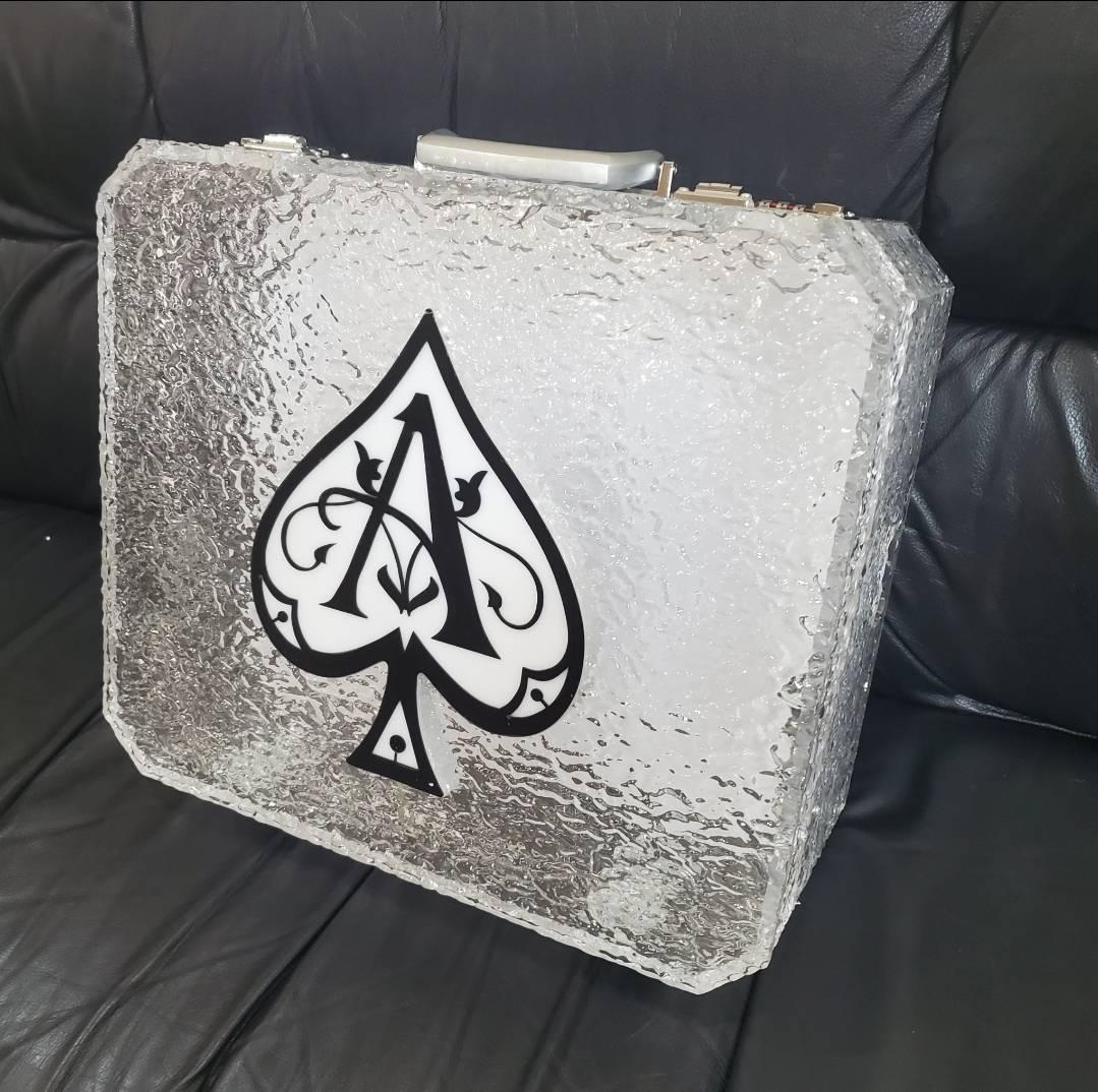 アルマンド ディスプレイ LED アタッシュ ケース シャンパン ライト　.