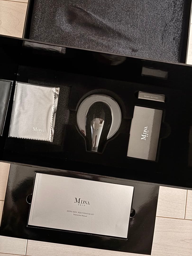 MDNA SKIN マドンナ スキン リジュビネーター セット高級美容器