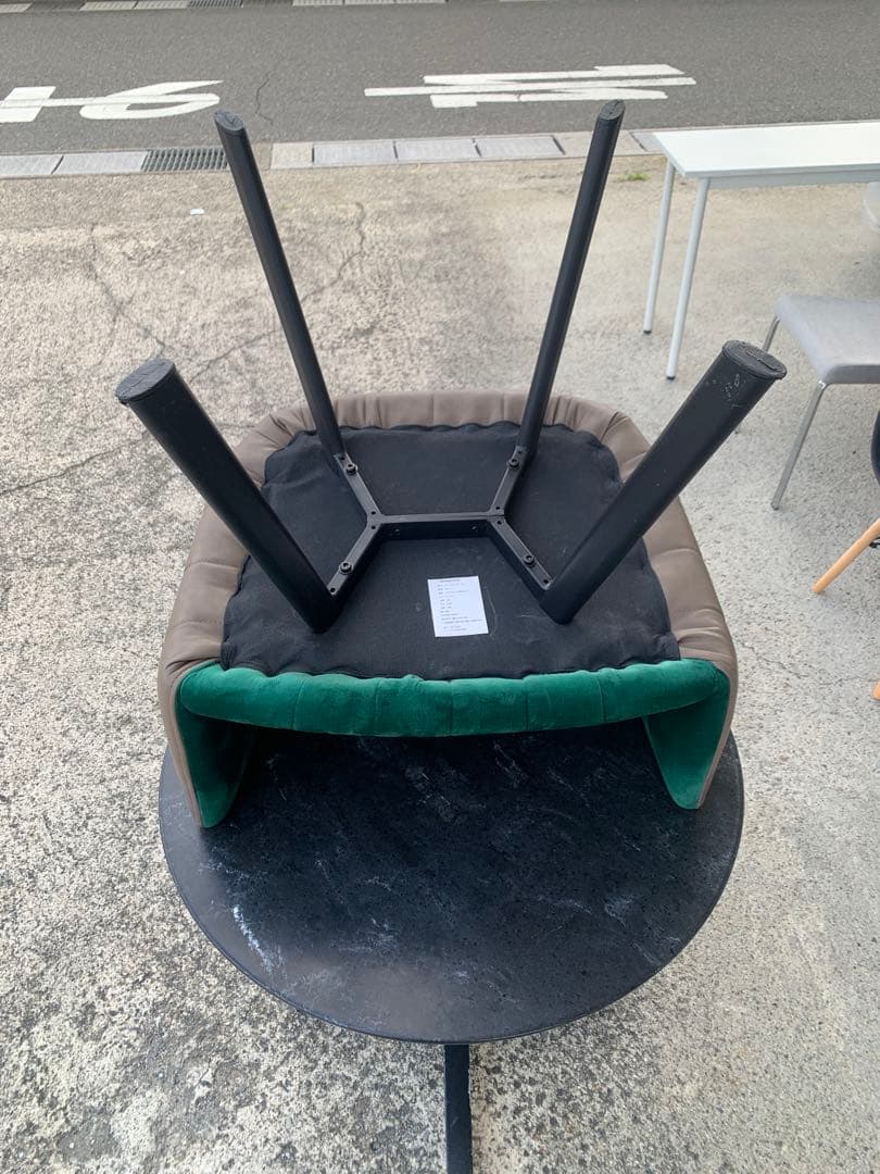 ベルベット椅子　　ダイニング椅子　サイド カフェ　テーブル