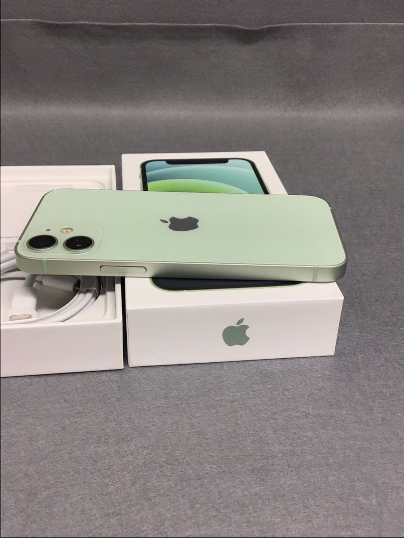 超美品 国内版 SIMフリー　iPhone12mini 64GB グリーン色