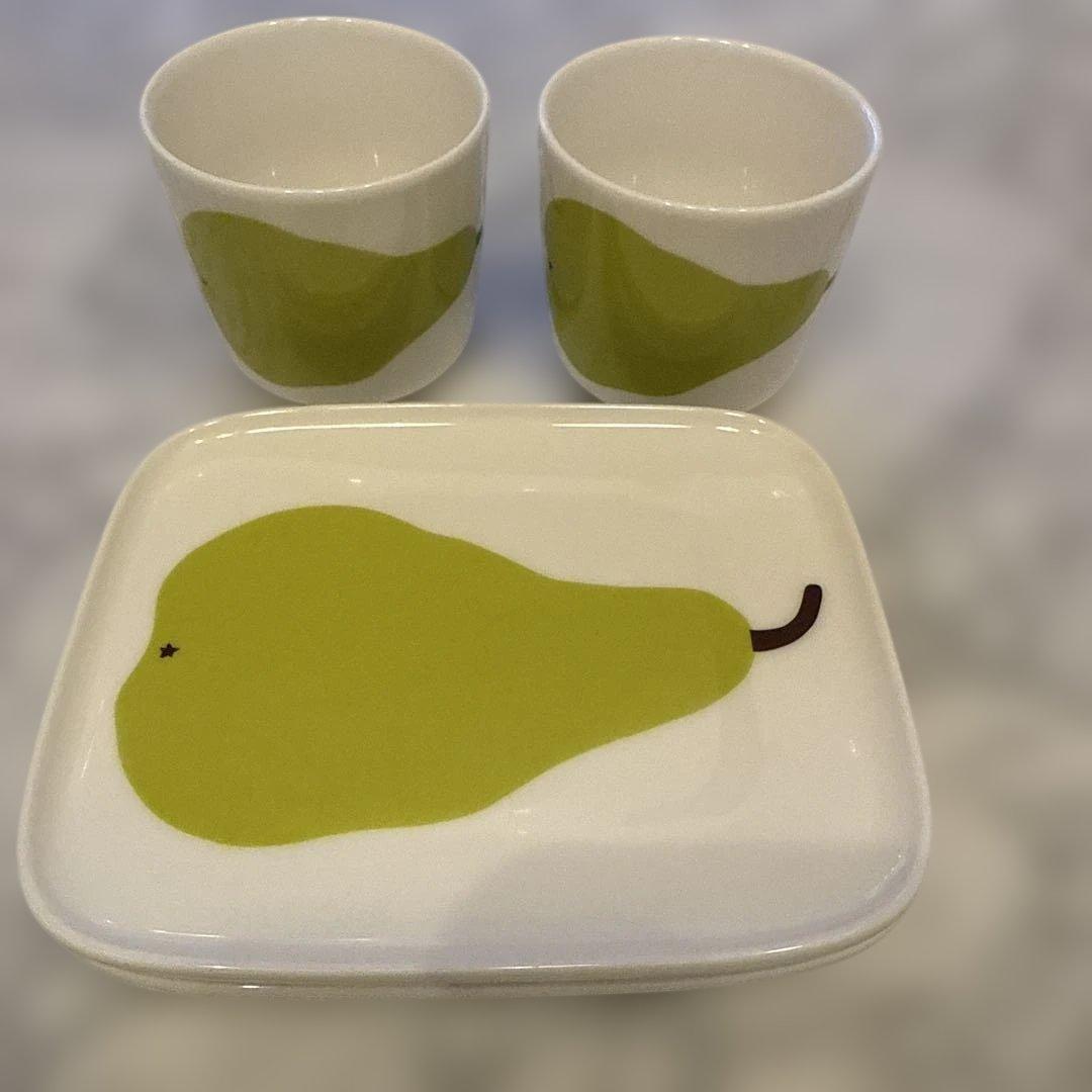 marimekko マリメッコ　洋梨　パーリナ　マグ　お皿セット
