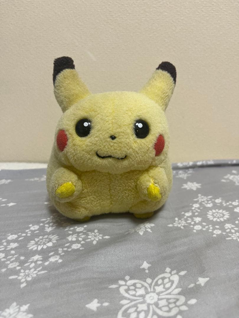 【9/15 4時まで値引】TOMY 初期ピカチュウ ぬいぐるみ(+おまけ)