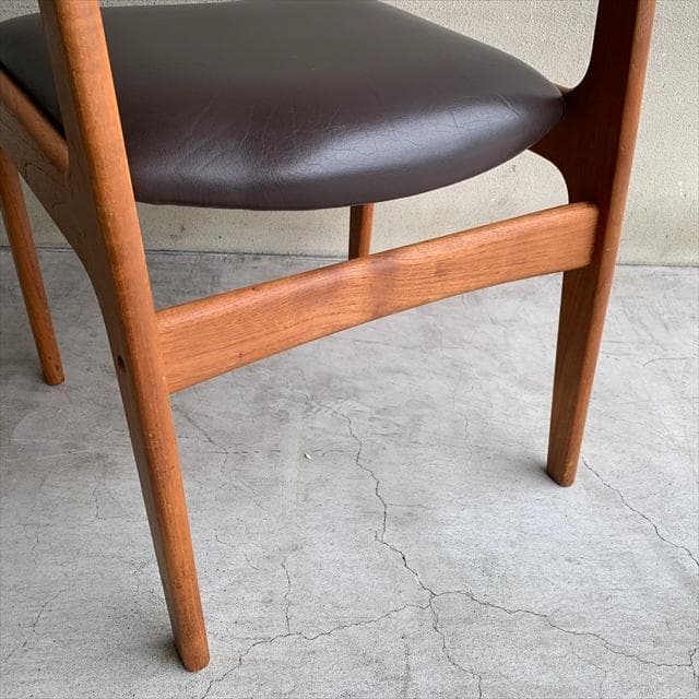 デンマークd-scanのヴィンテージチークフレームダイニングチェア