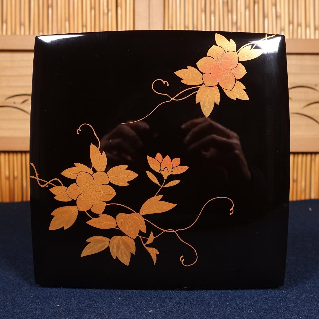 極上 輪島塗 黒塗 鉄仙蒔絵 三段重箱 共箱