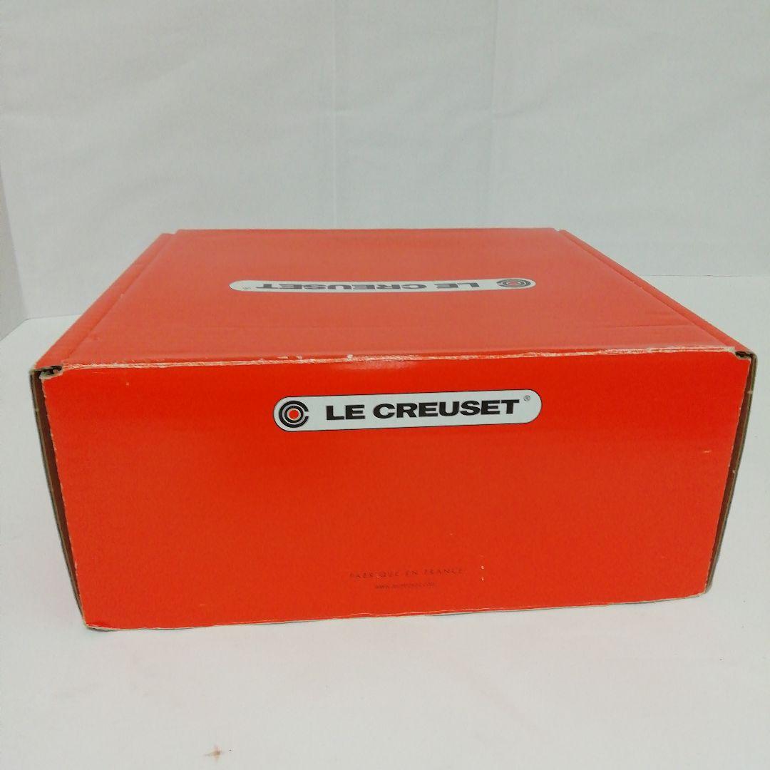 ル クルーゼ ココット・オーバル