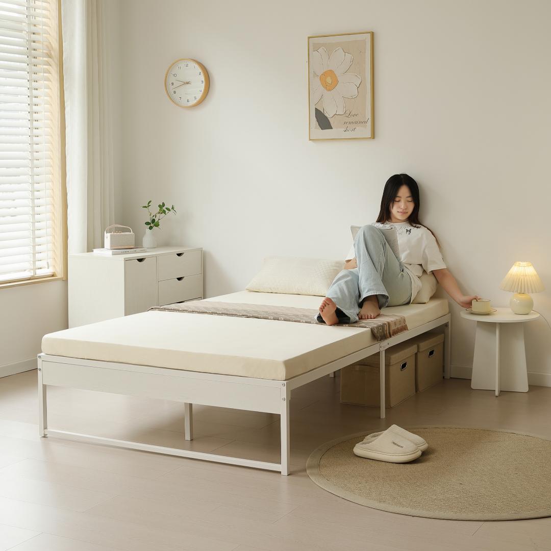 数量限定！超人気！ベッドフレーム パイプベッド【ダブル D】　WHITE