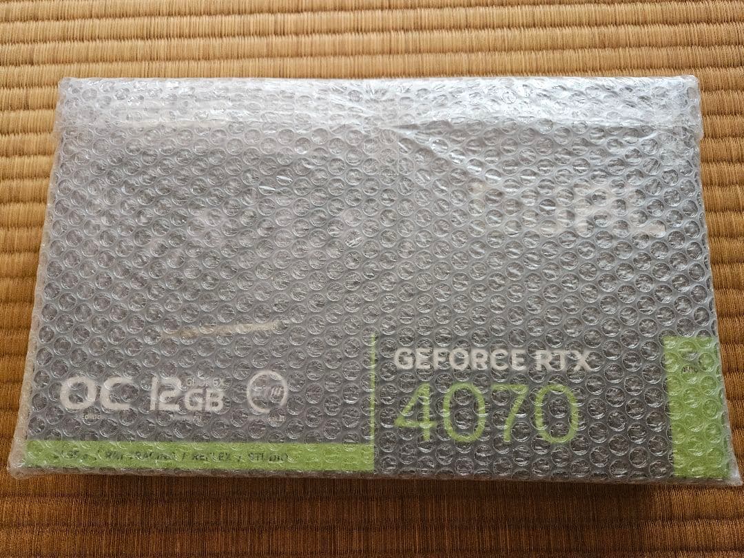 新品 ASUS DUAL-RTX4070-O12G-EVO